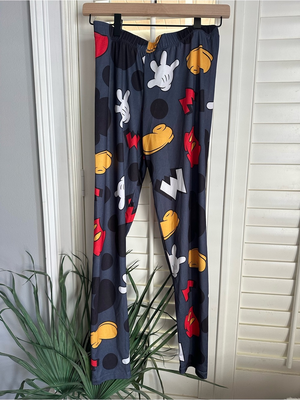 Disney Parks Mickey Mouse Icon All Over Print Polyester/Spandex Leggings Large
